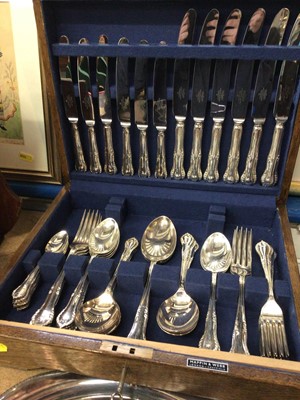 Lot 136 - Good quality 1950's Mappin & Webb silver plated canteen of cutlery together with a silver plated salver (2)