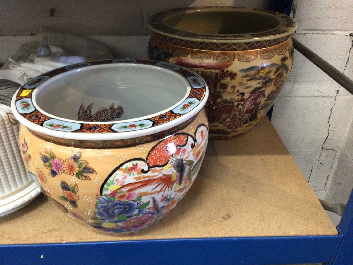 A closer look at Exotic Japanese Goldfish Bowls
