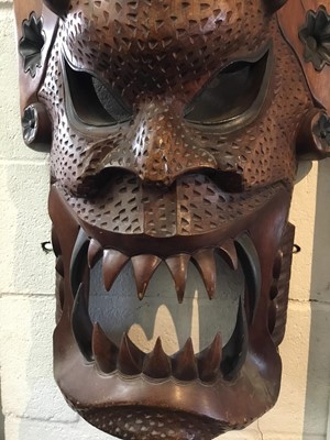 Lot 192 - Very large carved wood African tribal mask