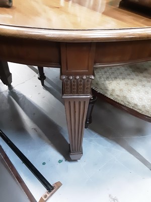 Lot 1162 - Victorian mahogany extending dining table