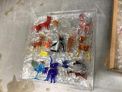 Lot 397 - Collection of vintage glassware and coloured glass animals