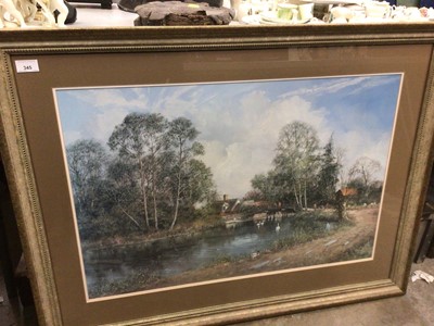 Lot 345 - Pictures
