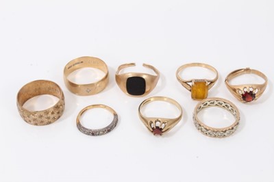 Lot 9 - Eight 9ct gold rings