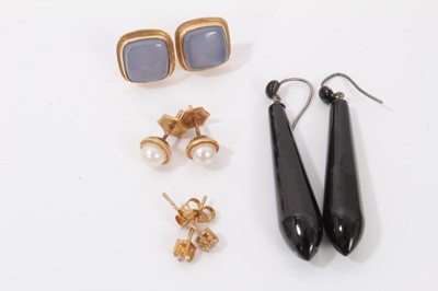 Lot 135 - Edwardian moonstone and seed pearl stick pin, two other stick pins, Victorian silver novelty horseshoe compass fob and earrings