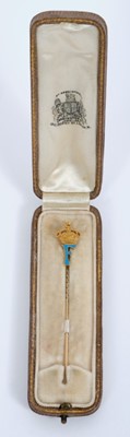 Lot 43 - H.I.M. King Farouk of Egypt - presentation gold and enamel stick pin with crowned F cypher in Carrington & Co case