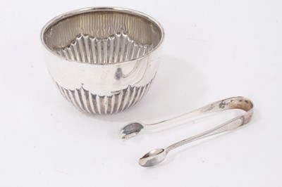 Lot 152 - Edwardian silver sugar bowl with fluted decoration, together with a pair of silver sugar tongs in fitted case, together with an Edwardian silver