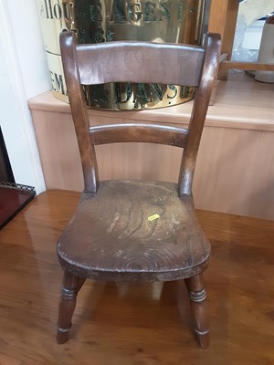 Lot 1088 - Victorian children's chair with bar back and elm seat, 56.5cm high