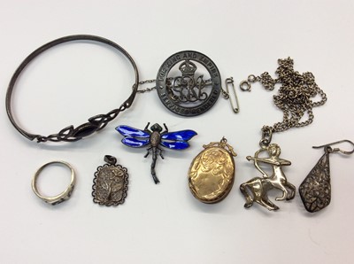 Lot 719 - Small group silver and white metal jewellery