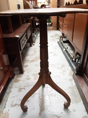 Lot 1126 - Good quality inlaid mahogany wine table with shaped tilt top on turned column and three splayed legs, 54.5cm wide, 38cm deep, 73cm high