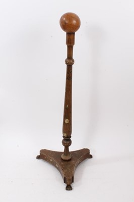 Lot 868 - Early 20th century wig / hat stand