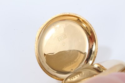 Lot 164 - Late 19th century Swiss 18ct gold fob watch