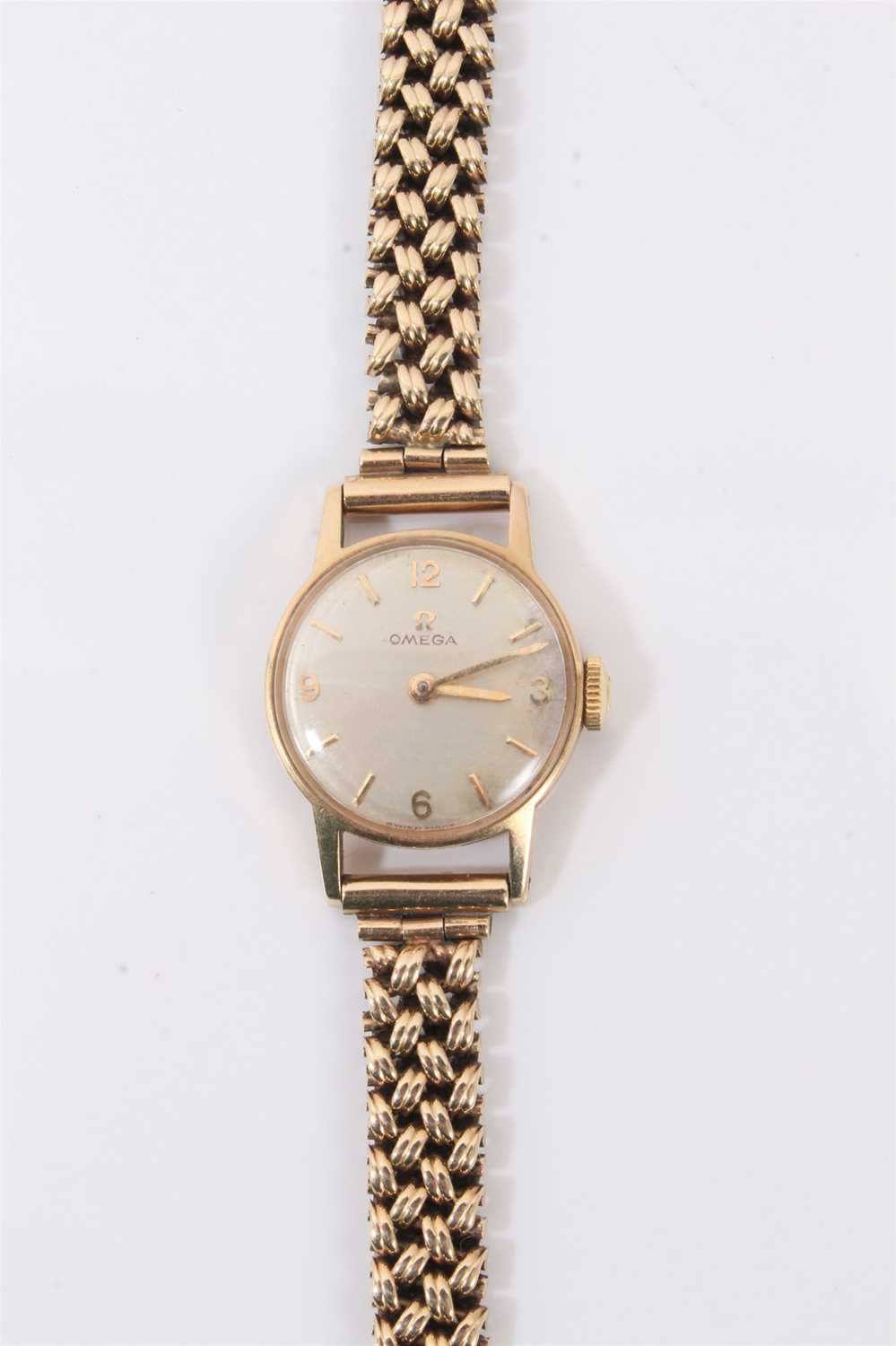 Lot 631 - Ladies 9ct gold Omega wristwatch