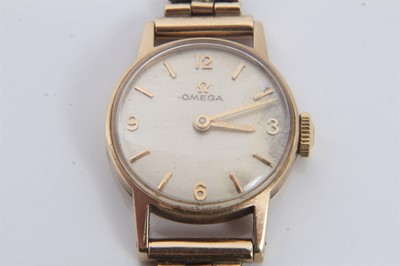 Lot 631 - Ladies 9ct gold Omega wristwatch