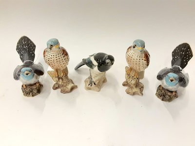 Lot 1238 - Five Beswick birds, including two cuckoos, two kestrels and a magpie