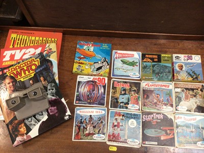 Lot 228 - Vintage Viewmaster together with a quantity of Stereo Pictures (Thunderbirds, Star Trek, etc) and three annuals