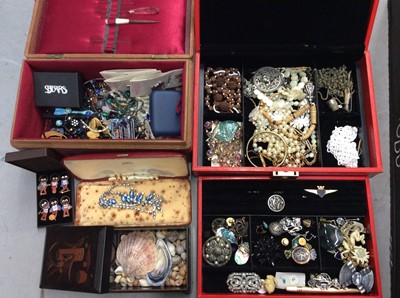 Lot 775 - Various jewellery boxes containing vintage costume jewellery and bijouterie