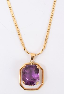 Lot 616 - Amethyst pendant necklace