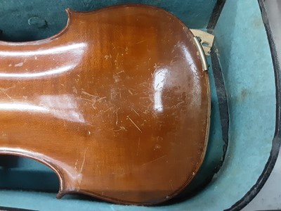 Lot 80 - Old students violin in case with bow