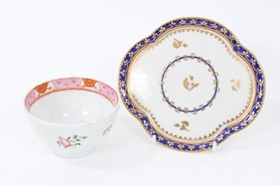 Lot 117 - Derby lobed dish, circa 1800, decorated in blue and gilt with foliate patterns, 13.5cm across