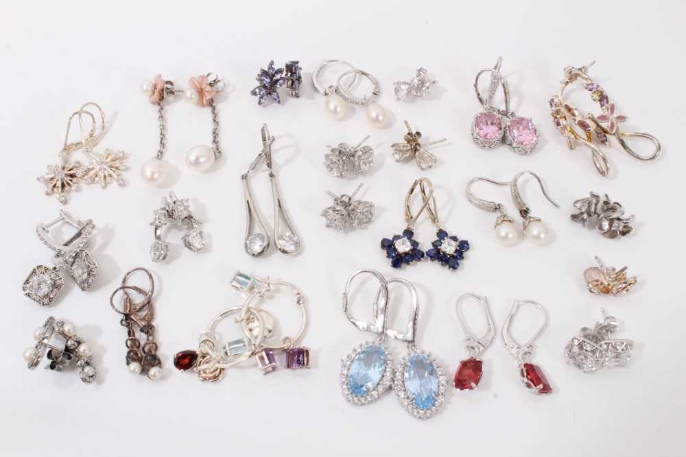 Lot 66 - Collection of contemporary silver paste set earrings (23 pairs)