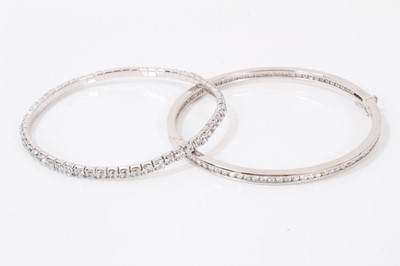 Lot 69 - Seven contemporary silver paste and gem set bangles