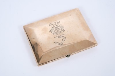 Lot 530 - Late Victorian 9ct rose gold cigarette case with engraved family crest and initials, the reverse engraved 'Gooseberry, April 23rd 1902' hallmarked London 1900, 89 x 69mm.