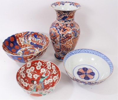Lot 221 - Quantity of Japanese porcelain, from a private collection