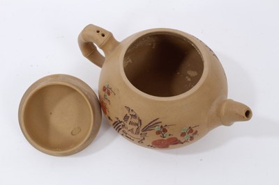 Lot 180 - Chinese Yixing teapot