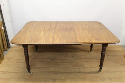 Lot 1370 - Victorian mahogany dining table