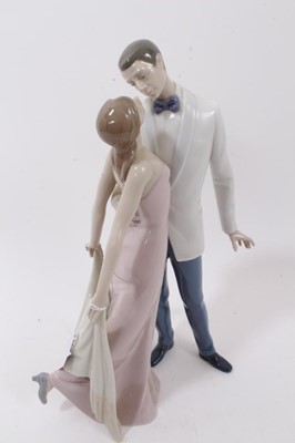 Lot 1195 - Lladro porcelain figure of a couple