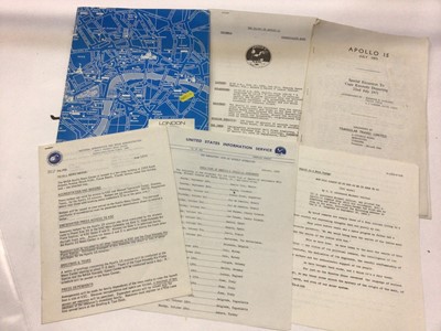 Lot 1400 - Apollo 11 press pack, together with other Apollo mission ephemera