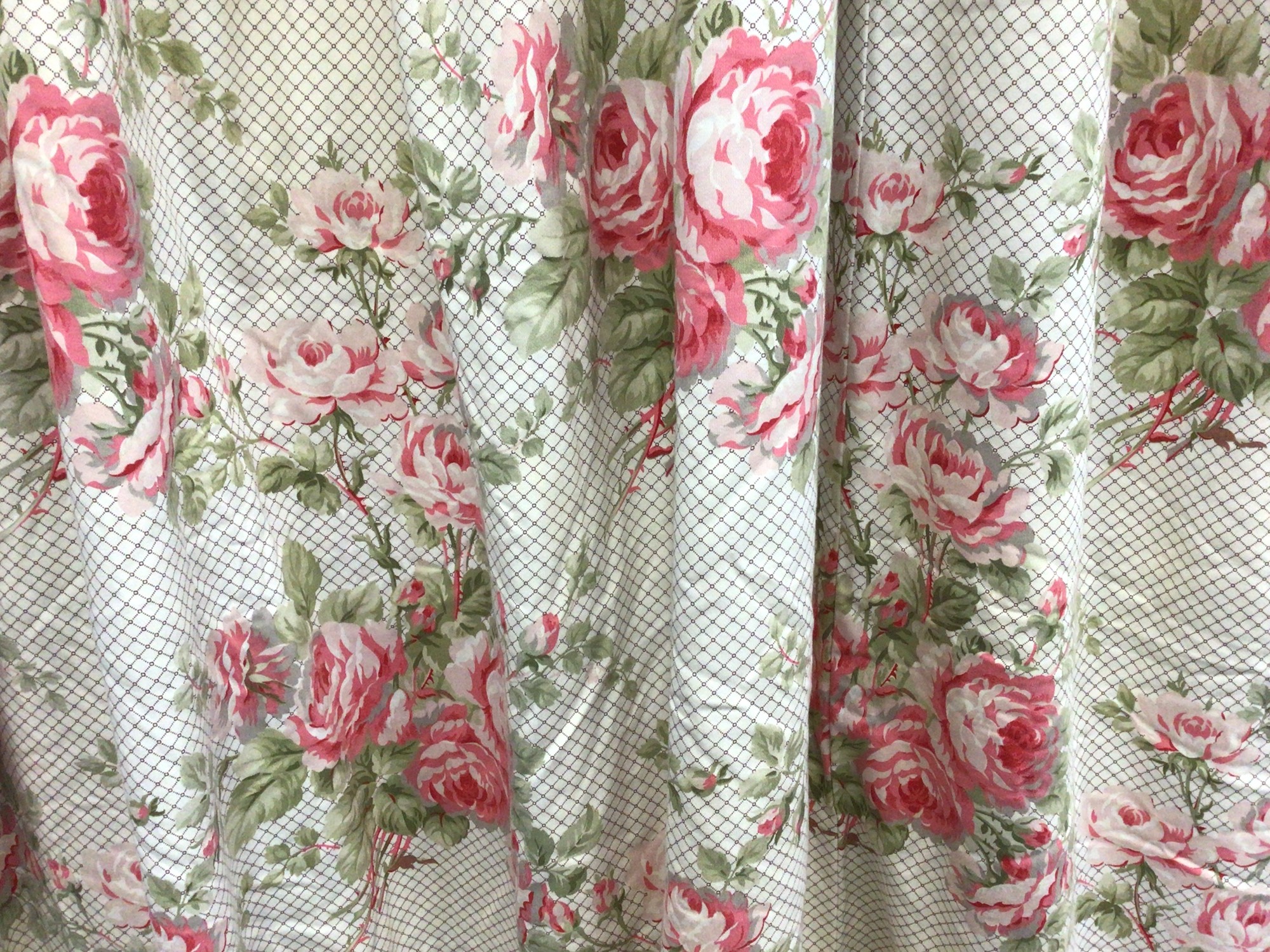 Lot 1503 - Pair of pink rose and green leaf interlined