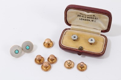 Lot 597 - Gold dress studs