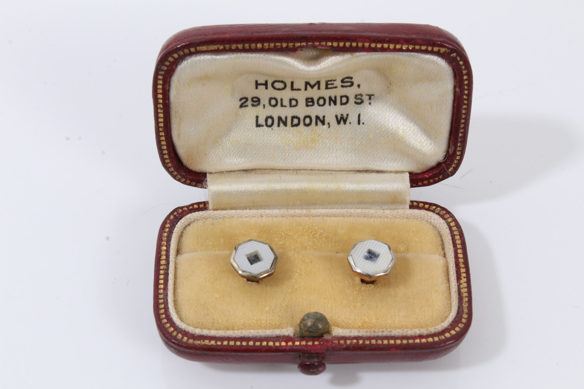 Lot 597 - Gold dress studs
