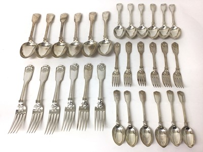 Lot 431 - Victorian silver fiddle, shell and thread pattern table service comprising 6 dinner forks, 6 dessert forks, 6 table spoons, 6 dessert spoons and 6 teaspoons, all by Robert Stebbings, London 1889. A...