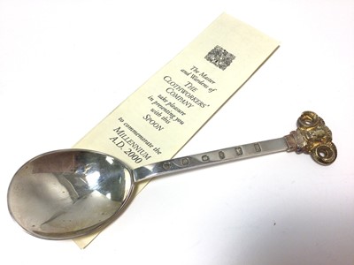 Lot 425 - Good quality contemporary silver rail tail spoon with cast gilded Ram's head terminal, (London 2000) maker, Leslie Durbin, produced for The Clothworkers' Company to commemorate the Millennium in 20...