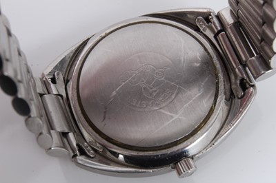 Lot 159 - 1970s gentleman's Omega Cosmic 2000 calendar stainless steel wristwatch in original box