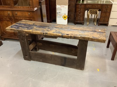 Lot 897 - Etabli blue resin splash workbench