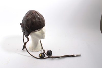 Lot 914 - 1930's Flying Helmet with label to interior 'D Lewis Ltd Motor & Aviation Equipment 124 Great Portland St. Oxford St. W1.