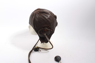 Lot 914 - 1930's Flying Helmet with label to interior 'D Lewis Ltd Motor & Aviation Equipment 124 Great Portland St. Oxford St. W1.
