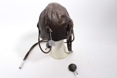 Lot 914 - 1930's Flying Helmet with label to interior 'D Lewis Ltd Motor & Aviation Equipment 124 Great Portland St. Oxford St. W1.
