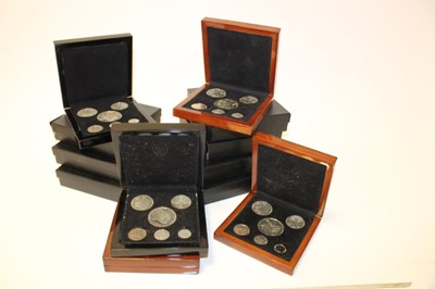 Lot 402 - G.B. - Fantasy issued Edward VIII cased coin sets dated 1936 each containing 'Una and Lion' 5 Shillings, Halfcrown, Florin, Shilling, Sixpence and Threepence (12 coin sets)