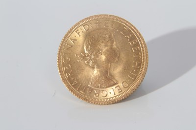 Lot 413 - G.B. - Elizabeth II Gold Sovereign 1966 UNC (1 coin)
