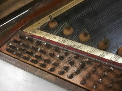 Lot 2571 - Antique hammer dulcimer, cased