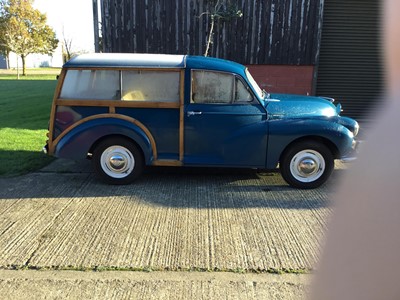 Lot 1984 - 1971 Morris Minor 1000 Traveller, Reg. No. KGK 898K, finished in blue with beige vinyl interior.