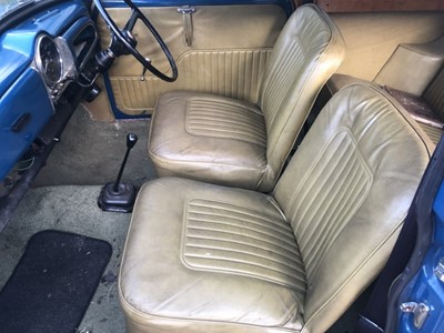 Lot 1984 - 1971 Morris Minor 1000 Traveller, Reg. No. KGK 898K, finished in blue with beige vinyl interior.