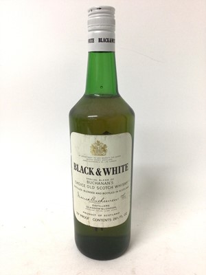Lot 25 - Black & White, Buchanan's Choice Old Scotch Whisky, screw top, 70 proof, 26 2/3 fl. ozs, one bottle