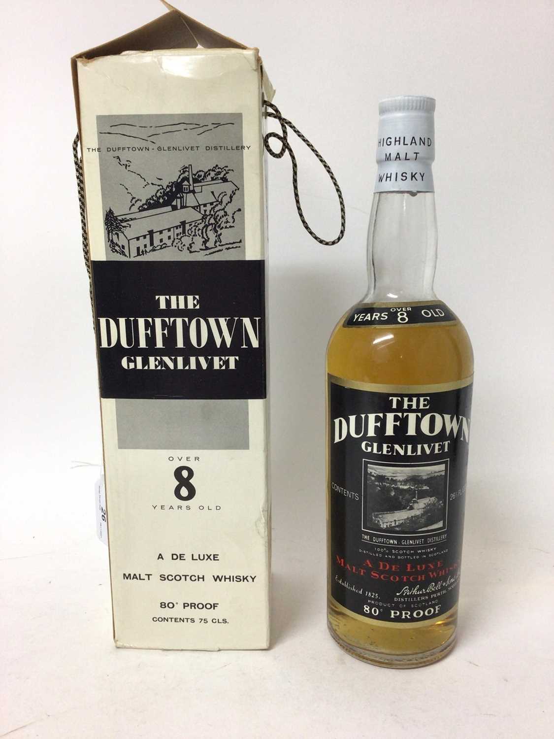 Lot 26 - Dufftown Glenlivet Over 8 years old De Luxe Scotch Whisky, 80 proof, 26 2/3 fl. ozs, in original case