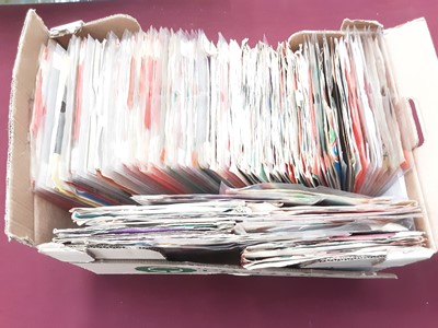 Lot 2219 - Box of single records on the Columbia label, including Dave Clark Five, Mike Cotton Jazzmen, Julie Covington, Heinz (DB 7559), Heinz and the Wildboys (DB 7482 - Meeksville Sound), Cliff Richard and...