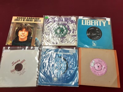 Lot 449 - Box of approx 115 single records and EP's including Champion Jack Dupree (Blue Horizon), Ronnie Hawkins, Crickets, Bruce Channel, Johnny Cash, Chuck Berry, Lou Christie, Larry Cunningham, Johnny Du...